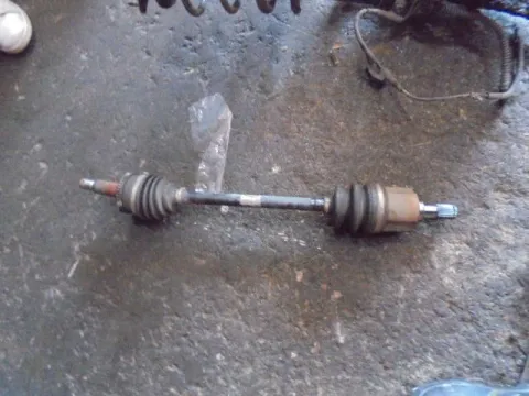 Ημιαξόνιο Εμπρός Αριστερό Με ABS για HYUNDAI i30 (2007 - 2012) 1400 petrol 105 G4FA , (2012 - 2015) ( ) 1400 Petrol Gamma 100hp G4FA  Ημιαξόνιο Εμπρός Αριστερό Με ABS για HYUNDAI i30 (2007 - 2012) 1400 petrol 105 G4FA , (2012 - 2015) ( ) 1400 Petrol Gamma 100hp G4FA