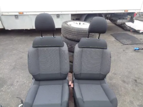 Καθίσματα Σετ Εμπρός Με Αερόσακους για CITROEN C3 (2017 - ) Hatchback - 5dr *ΔΒ* Καθίσματα Σετ Εμπρός Με Αερόσακους για CITROEN C3 (2017 - ) Hatchback - 5dr *ΔΒ*