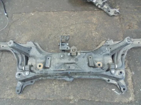 Γέφυρα Εμπρός Οριζόντια για PEUGEOT 108 (2014 - ) 1000 Petrol VTi 68hp BVM5 1KR *ΔΒ* Γέφυρα Εμπρός Οριζόντια για PEUGEOT 108 (2014 - ) 1000 Petrol VTi 68hp BVM5 1KR *ΔΒ*