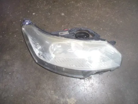 Φανάρι Εμπρός Δεξί (Σπασμένη Βάση) για CITROEN C5 (2008 - 2012)  Φανάρι Εμπρός Δεξί (Σπασμένη Βάση) για CITROEN C5 (2008 - 2012)