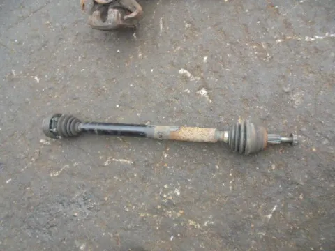 Ημιαξόνιο Εμπρός Δεξί για VW GOLF (1998 - 2004) Mk4 (1J1) 1400 (AHW) Petrol 75 16V  Ημιαξόνιο Εμπρός Δεξί για VW GOLF (1998 - 2004) Mk4 (1J1) 1400 (AHW) Petrol 75 16V