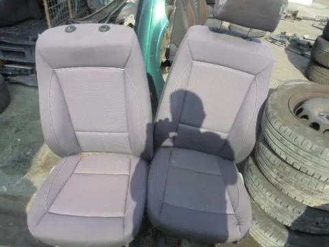 Καθίσματα Σετ Εμπρός Με Αερόσακους για BMW 1 Series (2004 - 2007) (E87) *ΔΒ* Καθίσματα Σετ Εμπρός Με Αερόσακους για BMW 1 Series (2004 - 2007) (E87) *ΔΒ*