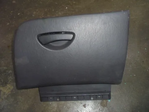 Ντουλαπάκι για FORD FOCUS (1998 - 2001) Mk1a , (2002 - 2004) Mk1b *Γ* Ντουλαπάκι για FORD FOCUS (1998 - 2001) Mk1a , (2002 - 2004) Mk1b *Γ*