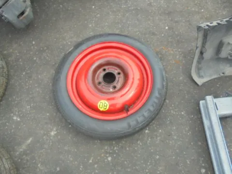 Ρεζέρβα PIRELLI 125/80/R15 για FORD FOCUS (2002 - 2004) Mk1b *ΔΒ* Ρεζέρβα PIRELLI 125/80/R15 για FORD FOCUS (2002 - 2004) Mk1b *ΔΒ*