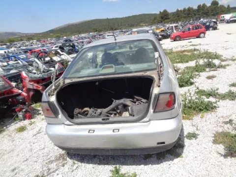 Τροπέτο Αμάξι Κουφάρι και Ζαντολάστιχα 185/60/15 για NISSAN PRIMERA (1999 - 2001) (P11) Sedan - 4dr *ΔΒ* -  Τροπέτο Αμάξι Κουφάρι και Ζαντολάστιχα 185/60/15 για NISSAN PRIMERA (1999 - 2001) (P11) Sedan - 4dr *ΔΒ* -