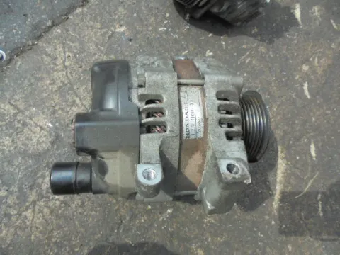 Δυναμό - Εναλλάκτης για HONDA CRV (2002 - 2004) (RD) 2200 (N22A2) Diesel 140 (RD6) i-CTDi  Δυναμό - Εναλλάκτης για HONDA CRV (2002 - 2004) (RD) 2200 (N22A2) Diesel 140 (RD6) i-CTDi
