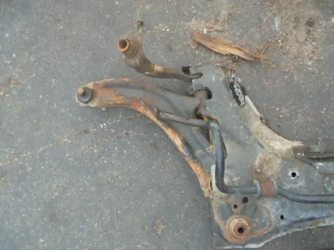 Ψαλίδι Εμπρός Αριστερό για NISSAN MICRA (2003 - 2005) (K12) 1200 CR12DE petrol 80 , (2005 - 2011) (K12) *ΔΒ* Ψαλίδι Εμπρός Αριστερό για NISSAN MICRA (2003 - 2005) (K12) 1200 CR12DE petrol 80 , (2005 - 2011) (K12) *ΔΒ*