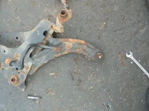 Ψαλίδι Εμπρός Δεξί για NISSAN MICRA (2003 - 2005) (K12) 1200 CR12DE petrol 80 , (2005 - 2011) (K12) *ΔΒ* Ψαλίδι Εμπρός Δεξί για NISSAN MICRA (2003 - 2005) (K12) 1200 CR12DE petrol 80 , (2005 - 2011) (K12) *ΔΒ*