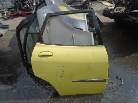 Πόρτα Πίσω Δεξιά για DAIHATSU SIRION (1998 - 2002) *Ε* Πόρτα Πίσω Δεξιά για DAIHATSU SIRION (1998 - 2002) *Ε*