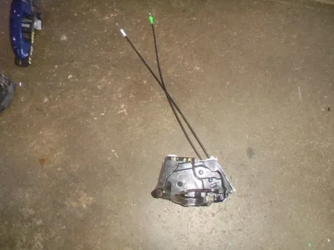 Ηλεκτρομαγνητική Κλειδαριά Εμπρός Δεξιά 6pin για TOYOTA YARIS (2012 - 2014) ( ) , (2015 - 2017) , (2017 - 2020)  Ηλεκτρομαγνητική Κλειδαριά Εμπρός Δεξιά 6pin για TOYOTA YARIS (2012 - 2014) ( ) , (2015 - 2017) , (2017 - 2020)