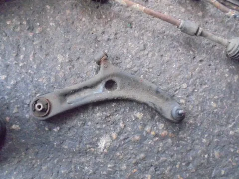 Ψαλίδι Εμπρός Δεξί για HYUNDAI i20 (2009 - 2011) 1200 Petrol Kappa G4LA 79hp  Ψαλίδι Εμπρός Δεξί για HYUNDAI i20 (2009 - 2011) 1200 Petrol Kappa G4LA 79hp