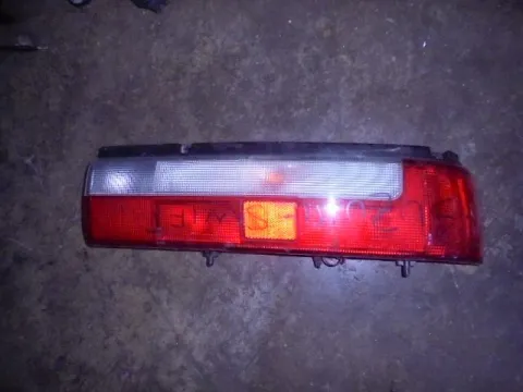 Φανάρι Πίσω Δεξί (Ελαττωματικός) για SUZUKI SWIFT (1992 - 1996) (SF)  Φανάρι Πίσω Δεξί (Ελαττωματικός) για SUZUKI SWIFT (1992 - 1996) (SF)