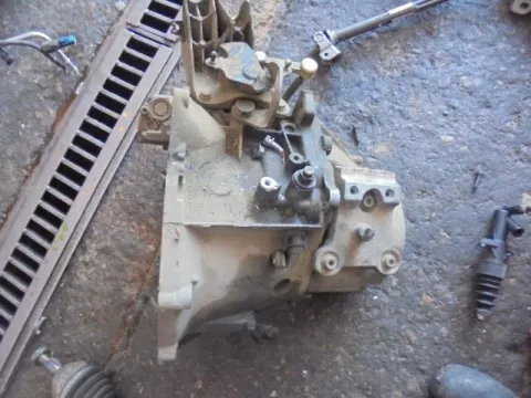 Κιβώτιο Ταχυτήτων (Σασμάν) Χειροκίνητο για PEUGEOT 207 (2006 - 2009) (WA_) (WC_) 1600 9HZ (DV6TED4) Diesel 109 HDi , (2009 -) (WA_) (WC_)  Κιβώτιο Ταχυτήτων (Σασμάν) Χειροκίνητο για PEUGEOT 207 (2006 - 2009) (WA_) (WC_) 1600 9HZ (DV6TED4) Diesel 109 HDi , (2009 -) (WA_) (WC_)