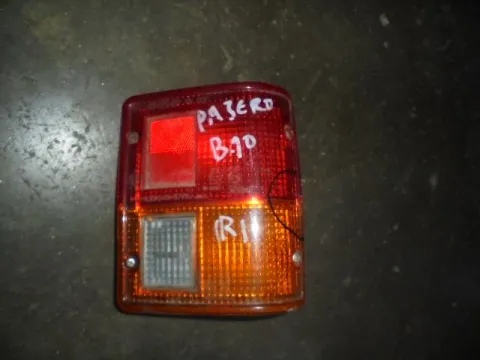 Φανάρι Πίσω Δεξί (Ραγισμένο) για MITSUBISHI PAJERO (1983 - 1991) (L040)  Φανάρι Πίσω Δεξί (Ραγισμένο) για MITSUBISHI PAJERO (1983 - 1991) (L040)