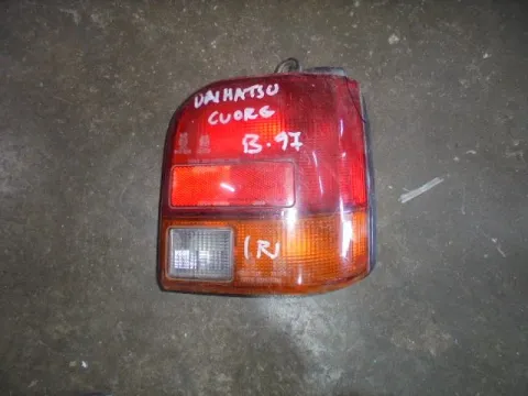 Φανάρι Πίσω Δεξί (Ελαττωματικό) για DAIHATSU CUORE (1990 - 1995) III  Φανάρι Πίσω Δεξί (Ελαττωματικό) για DAIHATSU CUORE (1990 - 1995) III