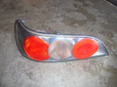 Φανάρι Πίσω Αριστερό (Σπασμένη Βάση) για SMART ROADSTER (2003 - 2006) (452)  Φανάρι Πίσω Αριστερό (Σπασμένη Βάση) για SMART ROADSTER (2003 - 2006) (452)