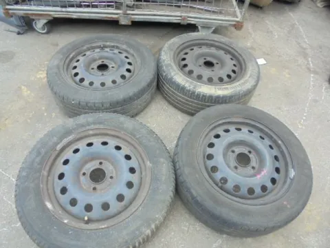 Ζαντολάστιχο 4άδα CONTINENTAL * 195/60R15 *1717*  για FORD KA (2016 - ) *ΔΒ*  Ζαντολάστιχο 4άδα CONTINENTAL * 195/60R15 *1717*  για FORD KA (2016 - ) *ΔΒ*