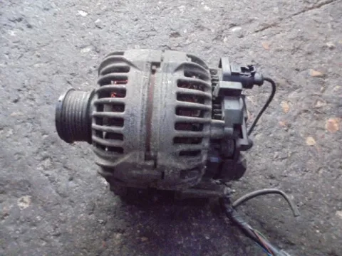 Δυναμό - Εναλλάκτης 0124515022 για AUDI A3 (2005 - 2008) (8P)  Δυναμό - Εναλλάκτης 0124515022 για AUDI A3 (2005 - 2008) (8P)