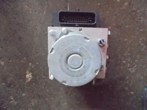 Μονάδα ABS 2265106455 για TOYOTA AYGO (2014 - 2017)  Μονάδα ABS 2265106455 για TOYOTA AYGO (2014 - 2017)