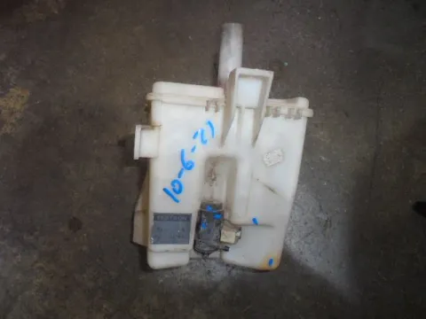Δοχείο Υαλοκαθαριστήρων Με Μοτέρ για NISSAN PRIMERA (1999 - 2001) (P11) Sedan - 4dr  Δοχείο Υαλοκαθαριστήρων Με Μοτέρ για NISSAN PRIMERA (1999 - 2001) (P11) Sedan - 4dr