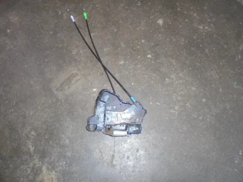Ηλεκτρομαγνητική Κλειδαριά Εμπρός Δεξιά 4pin για TOYOTA AURIS (2013 - 2015) , (2016 - )  Ηλεκτρομαγνητική Κλειδαριά Εμπρός Δεξιά 4pin για TOYOTA AURIS (2013 - 2015) , (2016 - )
