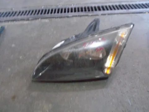 Φανάρι Εμπρός Αριστερό (Μαύρο Φόντο ) για FORD FOCUS (2004 - 2008) Mk2a (DA3 - C307)  ΙΜΙΤΑΣΙΟΝ  Φανάρι Εμπρός Αριστερό (Μαύρο Φόντο ) για FORD FOCUS (2004 - 2008) Mk2a (DA3 - C307)  ΙΜΙΤΑΣΙΟΝ