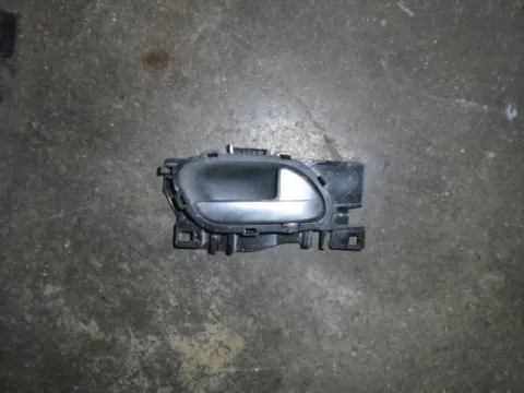 Πετούγια Πόρτας Εσωτερική Πίσω Δεξιά για PEUGEOT 2008 (2013 - 2019)  Πετούγια Πόρτας Εσωτερική Πίσω Δεξιά για PEUGEOT 2008 (2013 - 2019)