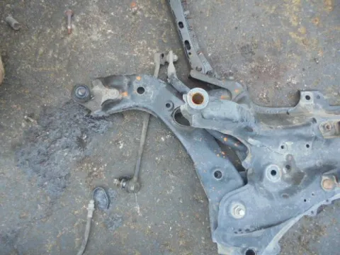 Ψαλίδι Εμπρός Αριστερό για TOYOTA AURIS (2013 - 2015) 1300 Petrol Dual VVT-I 99hp 1NR *ΔΒ* Ψαλίδι Εμπρός Αριστερό για TOYOTA AURIS (2013 - 2015) 1300 Petrol Dual VVT-I 99hp 1NR *ΔΒ*