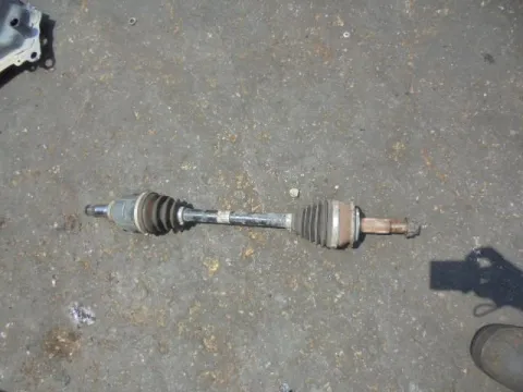 Ημιαξόνιο Εμπρός Αριστερό για TOYOTA AURIS (2009 - 2013) 1300 1NR-FE petrol 101  Ημιαξόνιο Εμπρός Αριστερό για TOYOTA AURIS (2009 - 2013) 1300 1NR-FE petrol 101