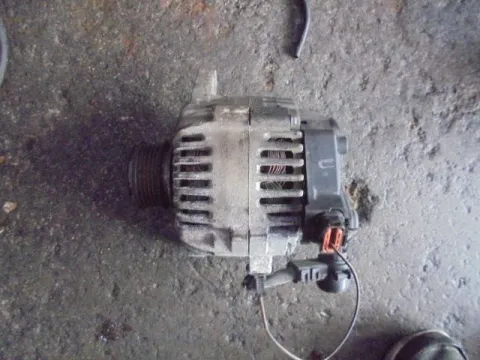 Δυναμό - Εναλλάκτης 373002A110 για HYUNDAI i30 (2007 - 2012) 1600 diesel 90 CRDi  Δυναμό - Εναλλάκτης 373002A110 για HYUNDAI i30 (2007 - 2012) 1600 diesel 90 CRDi