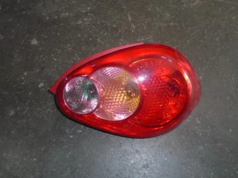 Φανάρι Πίσω Δεξί (Ελαττωματικό ) για TOYOTA AYGO (2005 - 2009) (B10)  Φανάρι Πίσω Δεξί (Ελαττωματικό ) για TOYOTA AYGO (2005 - 2009) (B10)