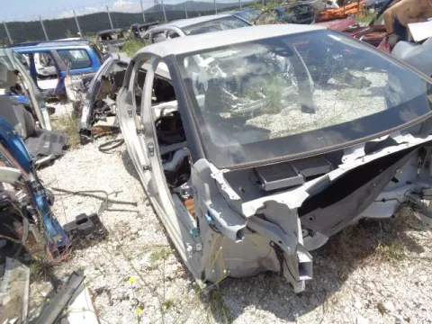 Τροπέτο Αμάξι Κουφάρι Χ. Άξονα για CITROEN C3 (2017 - ) *Δ* Τροπέτο Αμάξι Κουφάρι Χ. Άξονα για CITROEN C3 (2017 - ) *Δ*