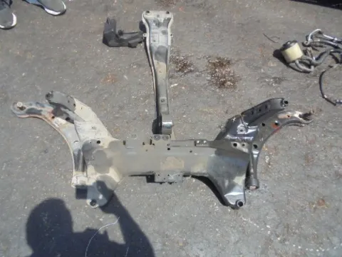 Γέφυρα Εμπρός Οριζόντια για NISSAN ALMERA (2000 - 2002) (N16) *ΔΒ* Γέφυρα Εμπρός Οριζόντια για NISSAN ALMERA (2000 - 2002) (N16) *ΔΒ*