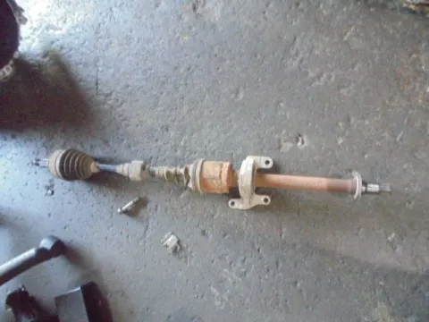 Ημιαξόνιο Εμπρός Δεξί για HONDA CIVIC (2004 - 2005) (EP - S - U - V - M) 1800 (R18A1) petrol 140 SOHC i-VTEC  Ημιαξόνιο Εμπρός Δεξί για HONDA CIVIC (2004 - 2005) (EP - S - U - V - M) 1800 (R18A1) petrol 140 SOHC i-VTEC