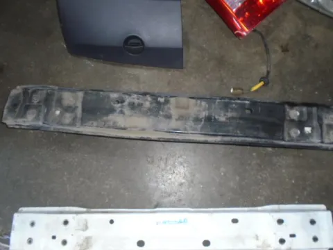 Τραβέρσα Προφυλακτήρα Πίσω Με Τακ΄ούνια  για TOYOTA AURIS (2013 - 2015) 