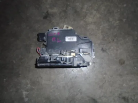 Ηλεκτρομαγνητική Κλειδαριά Πίσω Αριστερή 6Pin για SKODA OCTAVIA (1997 - 2000) 4 (1U2-5) , (2000 - 2008) 4 (1U2-5)  Ηλεκτρομαγνητική Κλειδαριά Πίσω Αριστερή 6Pin για SKODA OCTAVIA (1997 - 2000) 4 (1U2-5) , (2000 - 2008) 4 (1U2-5)