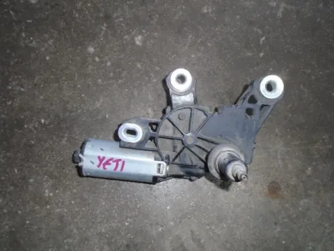 Μοτέρ Κίνησης Πίσω Υαλοκαθαριστήρων 4Pin για SKODA YETI (2009 - 2014)  Μοτέρ Κίνησης Πίσω Υαλοκαθαριστήρων 4Pin για SKODA YETI (2009 - 2014)