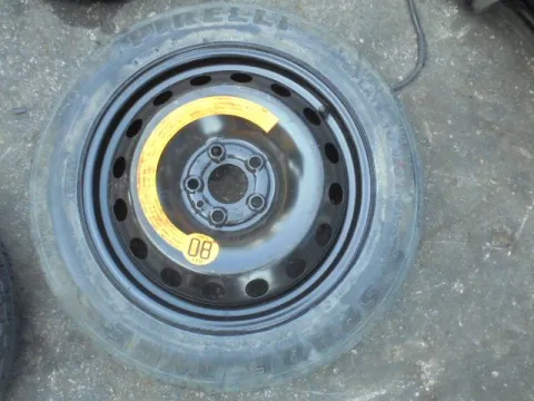 Ρεζέρβα PIRELLI 125/80R15  5X100 για ΔΙΕΘΝΗ *Δ* Ρεζέρβα PIRELLI 125/80R15  5X100 για ΔΙΕΘΝΗ *Δ*
