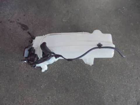 Δοχείο Υαλοκαθαριστήρων Με Μοτέρ για SUZUKI IGNIS (2016 - ) ()  Δοχείο Υαλοκαθαριστήρων Με Μοτέρ για SUZUKI IGNIS (2016 - ) ()