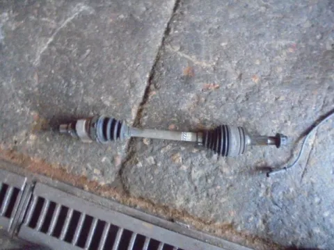Ημιαξόνιο Εμπρός Αριστερό για CITROEN C1 (2005 - 2008) (P) 1400 (8HT) diesel 54 Turbo  Ημιαξόνιο Εμπρός Αριστερό για CITROEN C1 (2005 - 2008) (P) 1400 (8HT) diesel 54 Turbo
