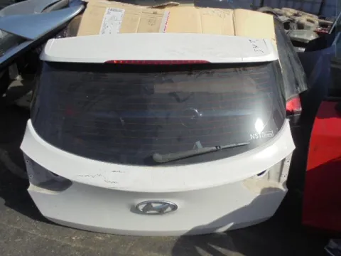 Πορτ-Μπαγκάζ για HYUNDAI i30 (2015 - 2017) *Γ* Πορτ-Μπαγκάζ για HYUNDAI i30 (2015 - 2017) *Γ*