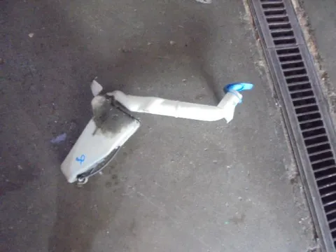 Δοχείο Υαλοκαθαριστήρων Με Μοτέρ για SEAT IBIZA (2006 - 2008) (6LZ)  Δοχείο Υαλοκαθαριστήρων Με Μοτέρ για SEAT IBIZA (2006 - 2008) (6LZ)