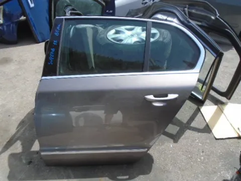 Πόρτα Πίσω Αριστερή για SKODA SUPERB (2008 - 2013) (3T4-5) Sedan - 4dr *Ε* Πόρτα Πίσω Αριστερή για SKODA SUPERB (2008 - 2013) (3T4-5) Sedan - 4dr *Ε*
