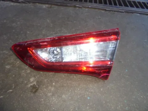 Φανάρι Πίσω Δεξί Καπού (Ελαττωματικό) για TOYOTA YARIS (2017 - 2020)  Φανάρι Πίσω Δεξί Καπού (Ελαττωματικό) για TOYOTA YARIS (2017 - 2020)