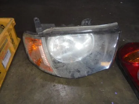Φανάρι Εμπρός Δεξί για MITSUBISHI L200 (2006 - 2009) (KAOT)  Φανάρι Εμπρός Δεξί για MITSUBISHI L200 (2006 - 2009) (KAOT)