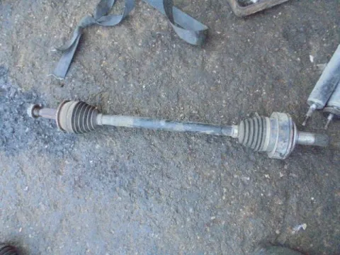 Ημιαξόνιο Πίσω Δεξί για MERCEDES VITO (2004 - 2010) (W639) 2150 (OM 646.981) diesel 95 109 CDi  Ημιαξόνιο Πίσω Δεξί για MERCEDES VITO (2004 - 2010) (W639) 2150 (OM 646.981) diesel 95 109 CDi
