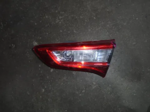 Φανάρι Πίσω Δεξί Καπού (Ελαττωματικό) για TOYOTA YARIS (2017 - 2020)  Φανάρι Πίσω Δεξί Καπού (Ελαττωματικό) για TOYOTA YARIS (2017 - 2020)