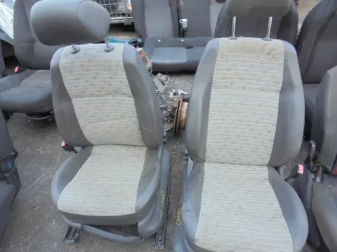 Καθίσματα Σετ Εμπρός για VW CADDY (2011 - ) ( ) *ΔΒ* Καθίσματα Σετ Εμπρός για VW CADDY (2011 - ) ( ) *ΔΒ*