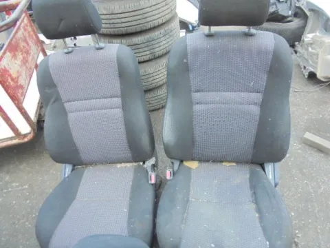 Καθίσματα Σετ Εμπρός Με Αερόσακους για TOYOTA COROLLA (2004 - 2007) (E120) *ΔΒ* Καθίσματα Σετ Εμπρός Με Αερόσακους για TOYOTA COROLLA (2004 - 2007) (E120) *ΔΒ*
