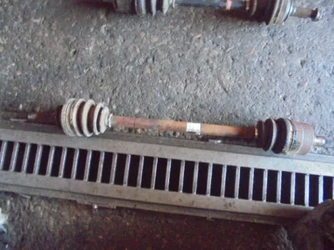 Ημιαξόνιο Πίσω Δεξί Με ABS για HYUNDAI SANTA FE (2000 - 2004) (SM)  Ημιαξόνιο Πίσω Δεξί Με ABS για HYUNDAI SANTA FE (2000 - 2004) (SM)